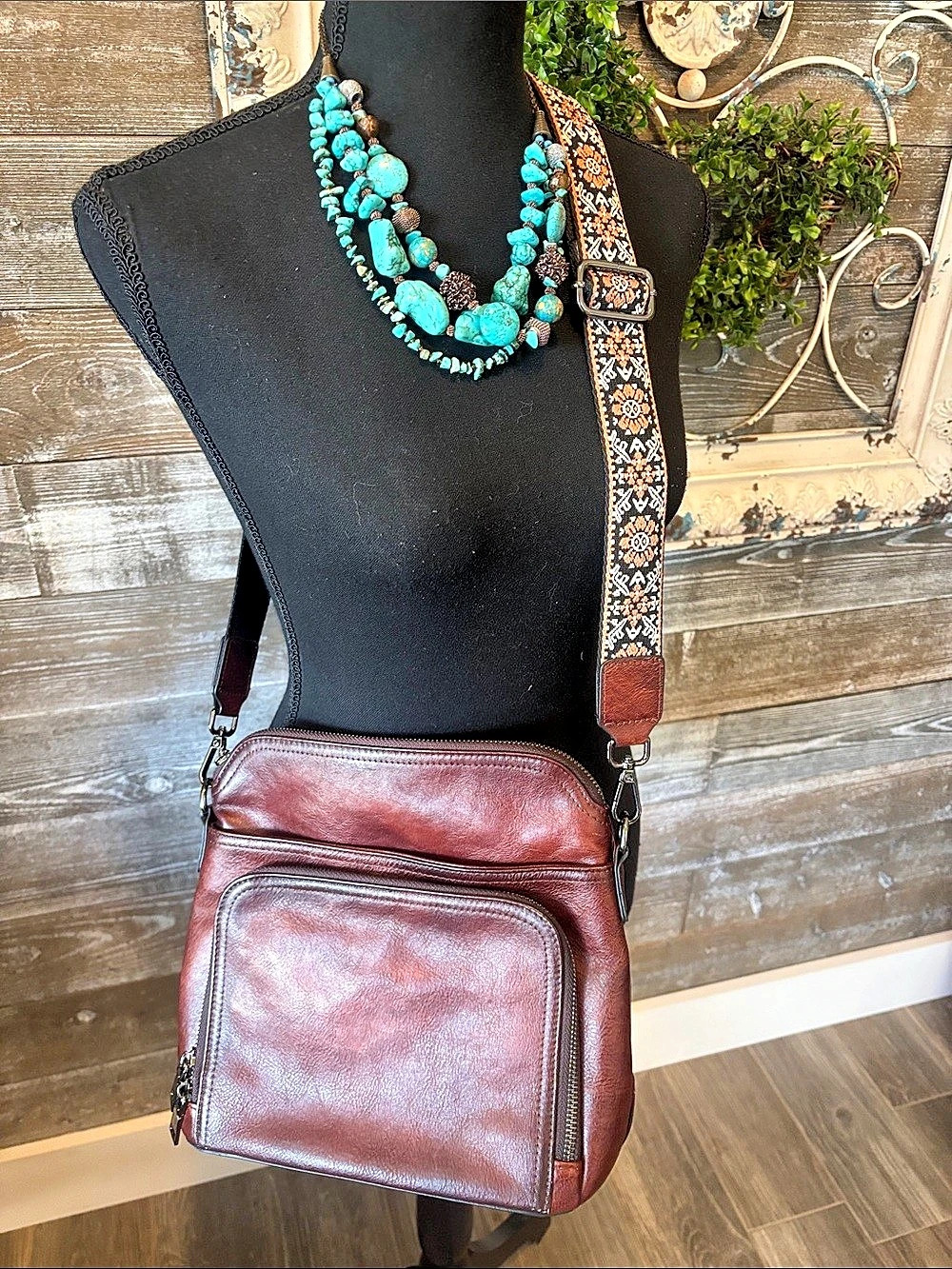 Iswee Brown Leather Crossbody Bag